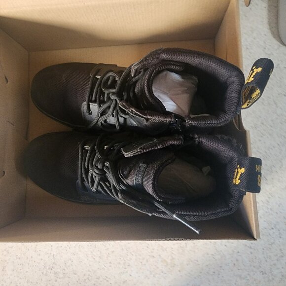 Dr. Martens combat boots - Picture 6 of 6